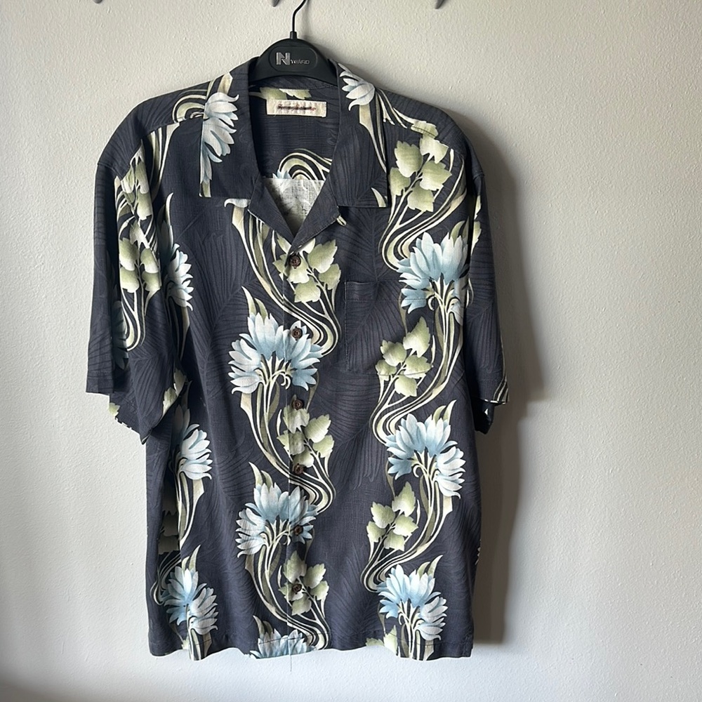 Tommy Bahama Black and Blue Floral Men's Shirt